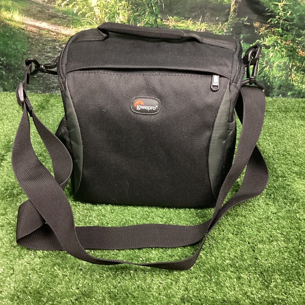 Lowepro Format 160 Camera Bag - For DSLR/SLR/TLR (Black / Noir)